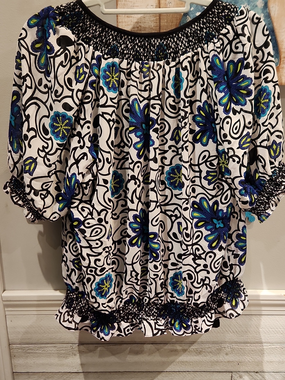 EUC Nicole Floral-Print Blue & Black Women's Peasant Top SZ L - Picture 5 of 6